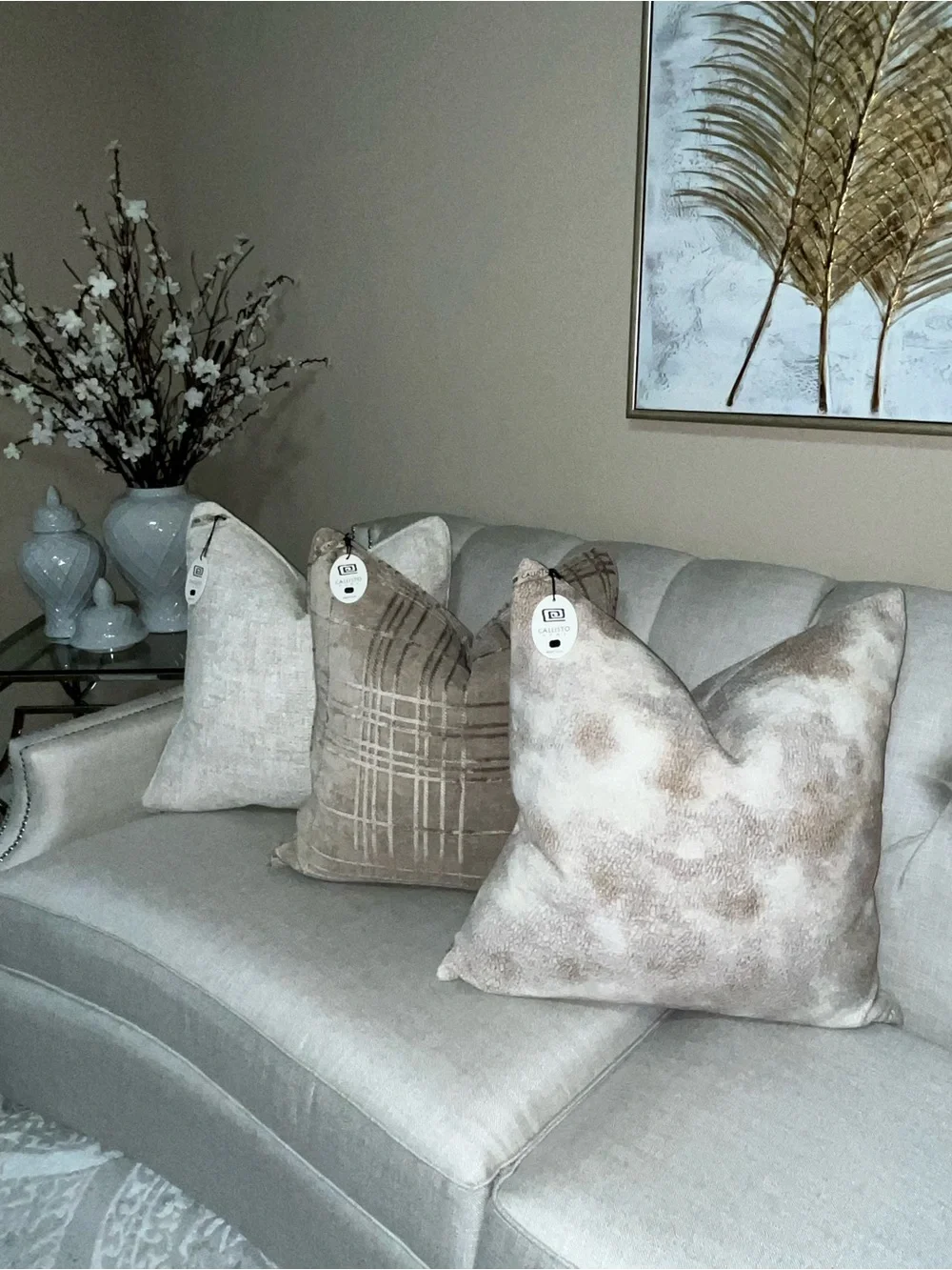 1-NWT CALLISTO HOME WATERCOLOR DESIGN VELVET DECORATIVE LUX PILLOW (T06889F11)